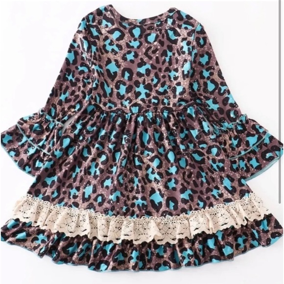 Girls Blue Leopard print dress 🌻🌻 - Picture 2 of 2